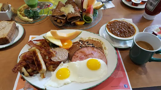 Cora - Breakfast and Lunch