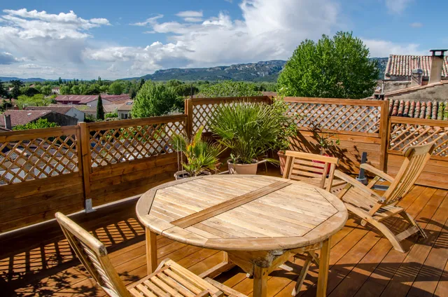 Chambres d'Hôtes Les Tournesols & Gîte Durance