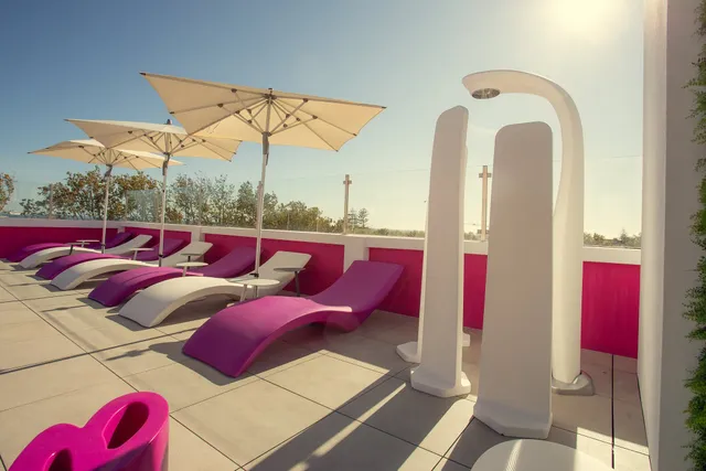 Chic Flats and Suites