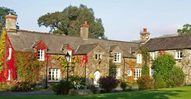 Collaven Manor Hotel