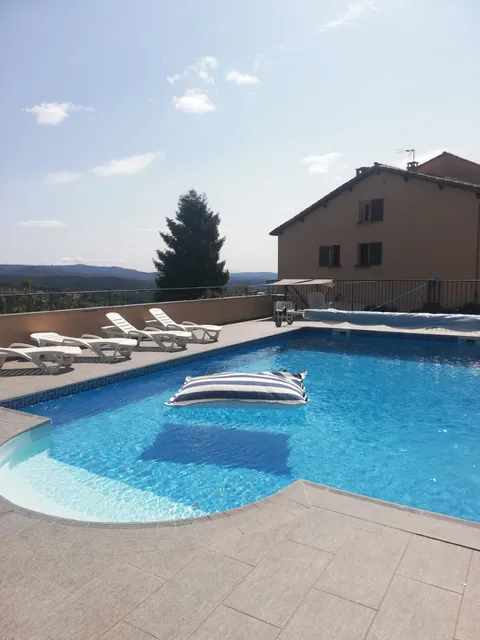 La Villa du Saule, Piscine, Pétanque, Vue, Barbecue, Four à Pizza, Détente, Thermes de Vals les Bains, Pont d’Arc