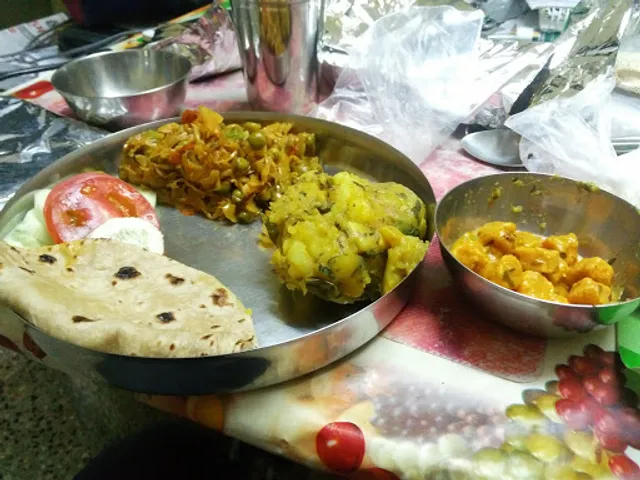 Chulla's Veg Gujarati Thali