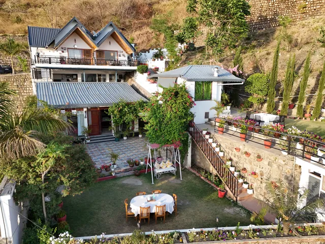 The Bougainvillea villa - A small Private pool Villa in Dehradun