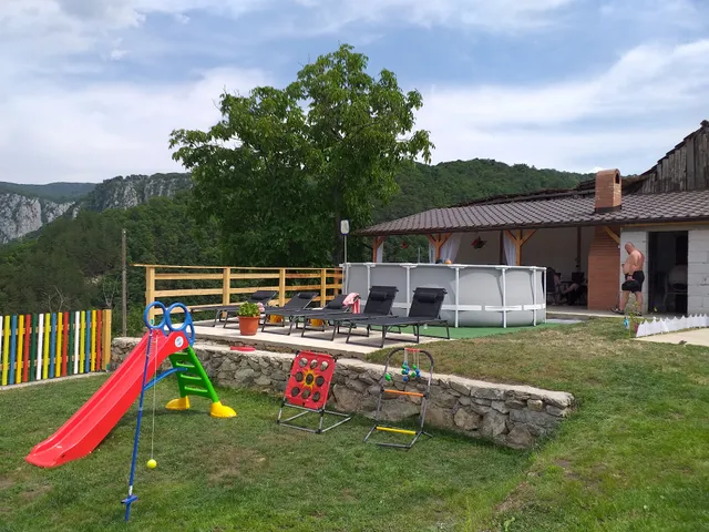 Casa de vacanta Maga Dubova