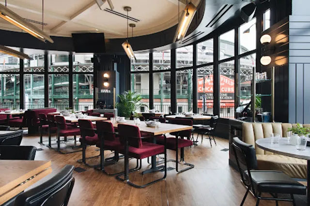 Swift Tavern - Wrigleyville