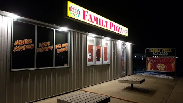 2 for 1 Family Pizza - Warman
