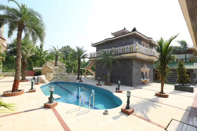 MANN The Palm Retreat