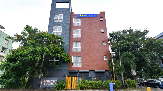 FabHotel Prime The Water View Residency