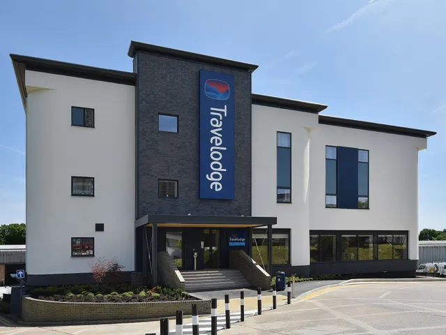 Travelodge London Acton hotel