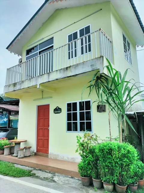 M's Place Chalet Bed & Breakfast