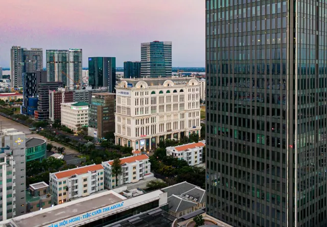 Saigon Paragon Building