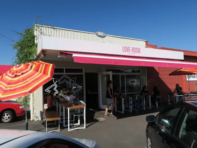Love Rosie Bakery