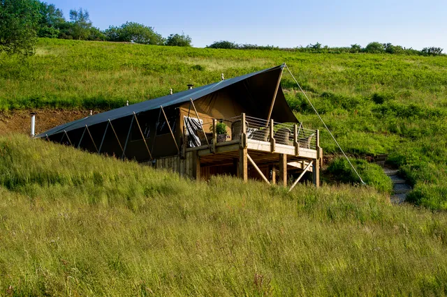 Longlands Devon / Longlands Luxury Glamping / Lakeview Farmhouse
