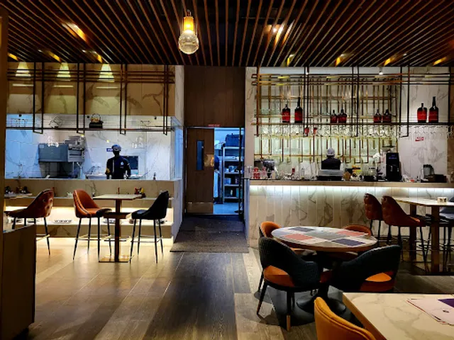 Dine House by Eleven Course