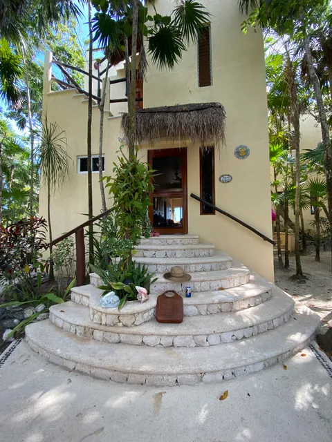 Casa del Perro Feliz