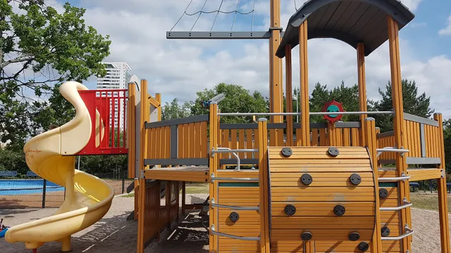 Leikkipuisto Mustakivi