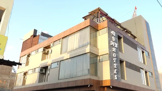 Shree 9NB Hotels, Pithampur (श्री 9NB होटल)