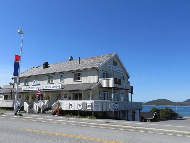 Ulvsvåg Guest