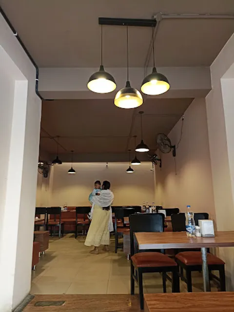 Maachiz - Indian, Chinese & Tandoor