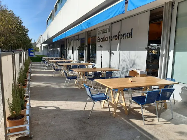 Restaurant Amadip Esment