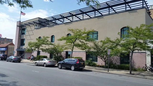 Long Beach Public Library