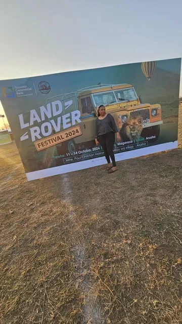 Twitter sports lounge