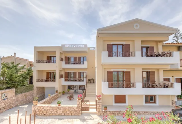 Aloustina Apartments