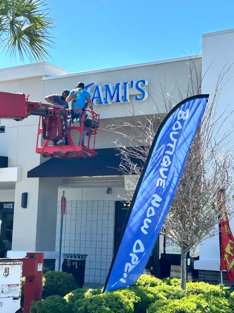 Tami's Chique Unique Boutique