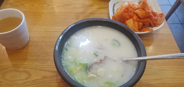 한촌설렁탕 성수뚝도점