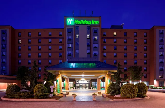 Holiday Inn & Suites Windsor (Ambassador Bridge) by IHG