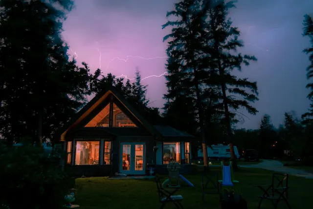 Gone Fish Inn Campground Cottage Cabin Rental RV Resort Alberta