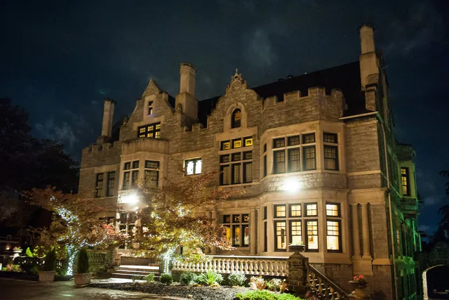 The Mansions On Fifth Luxury Hotel