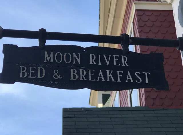 Moon River Bed & Breakfast