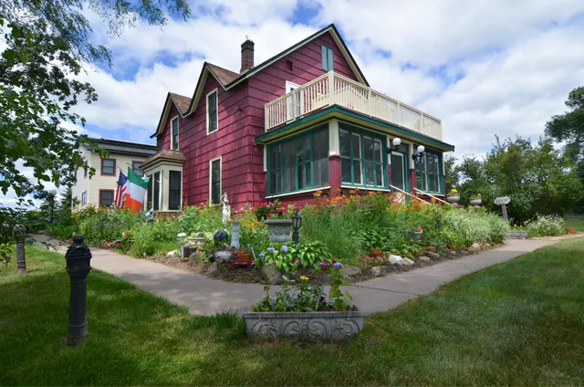 Cover Park Manor Bed & Breakfast