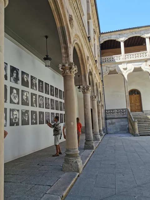 Sala de Exposiciones Palacio de la Salina