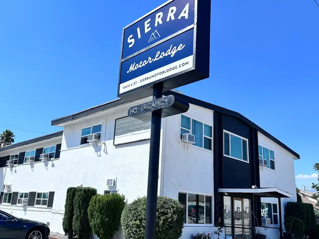 Sierra Motor Lodge