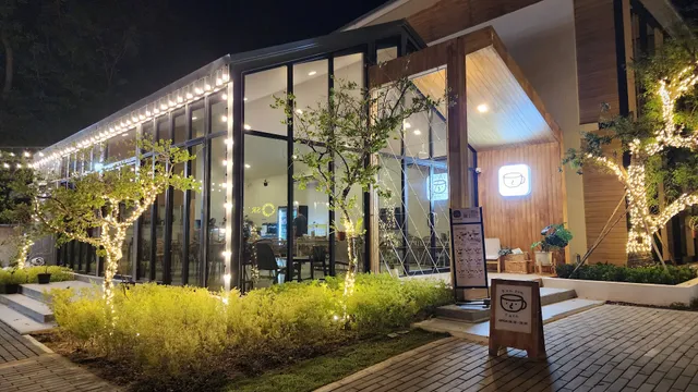 SR Extra Boutique Hotel