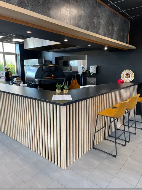 Pupazzo / Pizzas à Emporter / Only Take Away