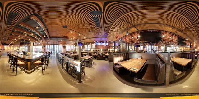 Browns Socialhouse Mount Royal Village