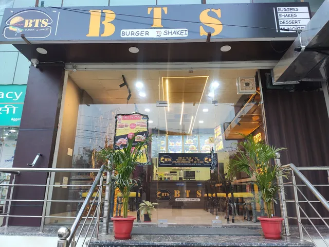 EatBTS - Burger To Shakei - Coffee Fusion - La Ago'z Pizza - Best Burger - Best Pizza - Best Shake