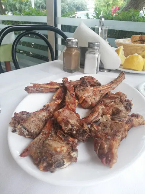 Όμορφη Γωνιά