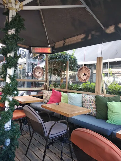 Mucca Gelateria - Cafe