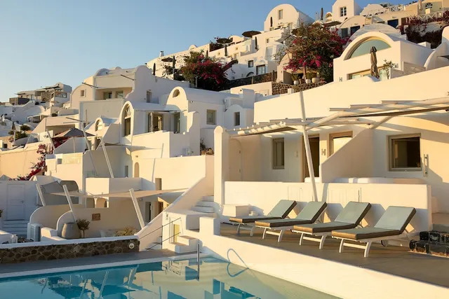 La Perla Villas and Suites