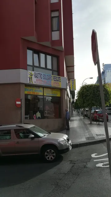 Rastro Solidario Rescate