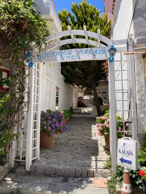 Kalais Otel
