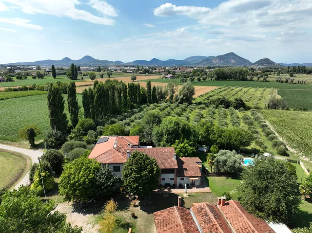 Farmhouse San Bartolomeo Di Lucia Boetto
