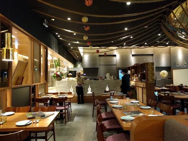 Thai Bazaar Breeze Xinyi Restaurant