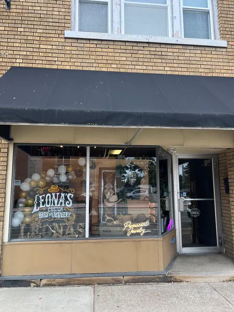 Leona's Custom Hats
