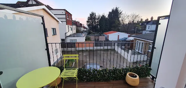 Alvaros’ restaurant establish since 1977*****