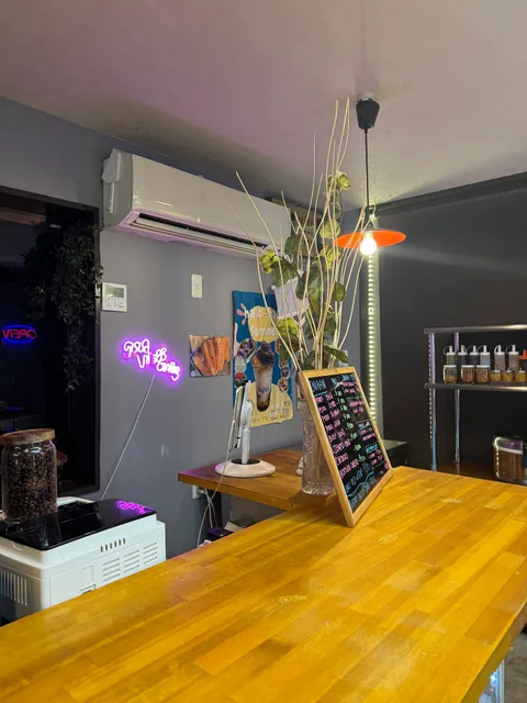 Frandos Halo-Halo and BBQ